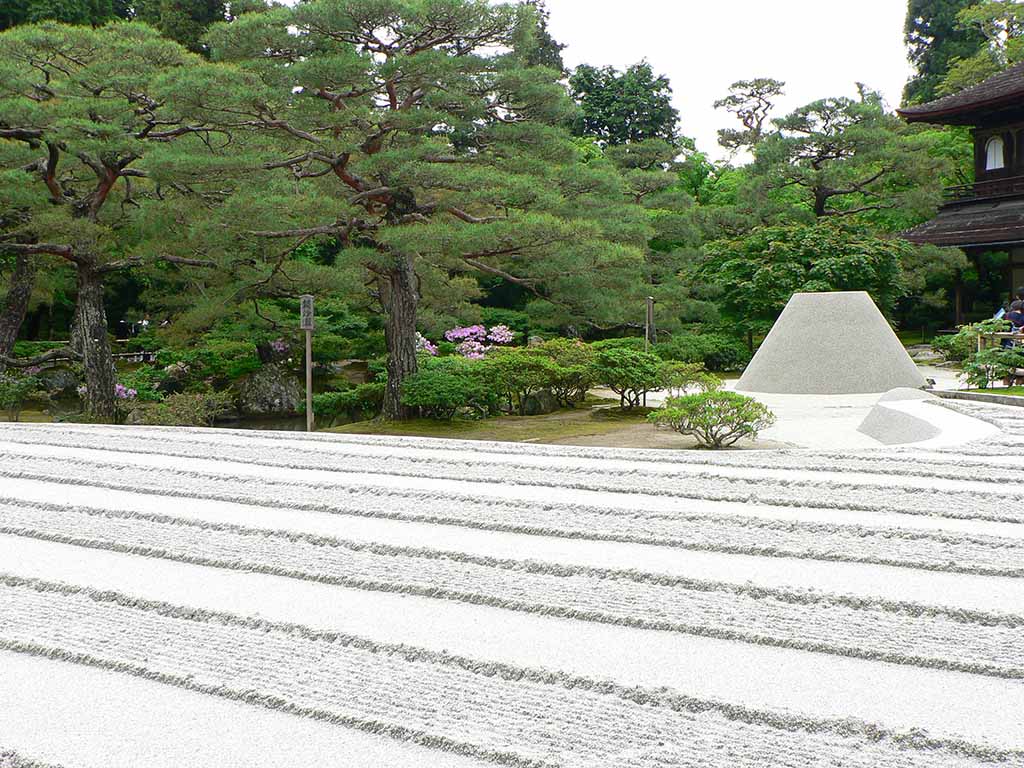 Ginkakuji garden